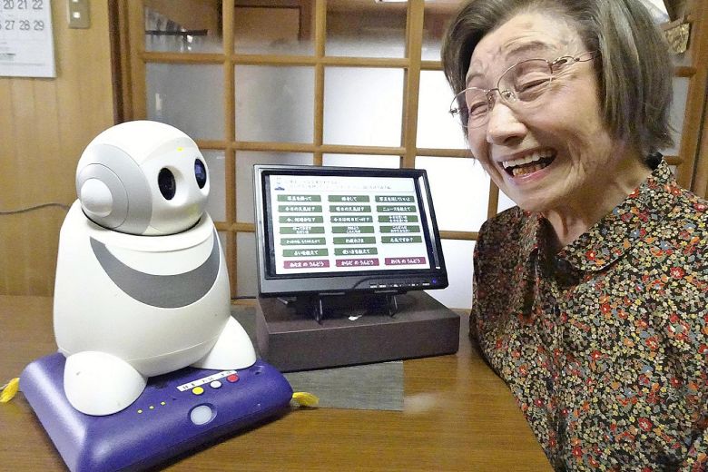 ربات ویژه سرکرمی سالمندان در ژاپن