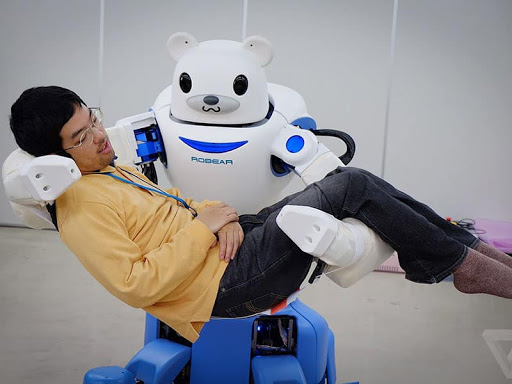 ژاپن در حال تولید ربات‌های ویژه سالمندان است
