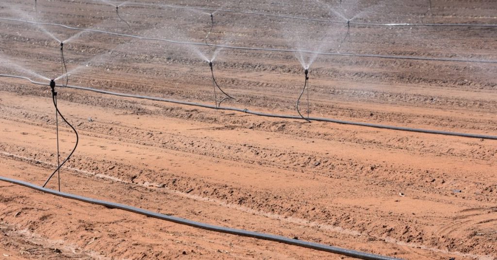 کمبود منابع آب برای کشاورزی و تامین مواد غذایی